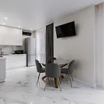 Lem Tut Apartament *